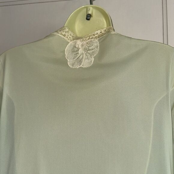 Vintage Vanity Fair Green Mint Green Long Sleeve Nylon Robe with Cream Lace - Picture 7 of 9